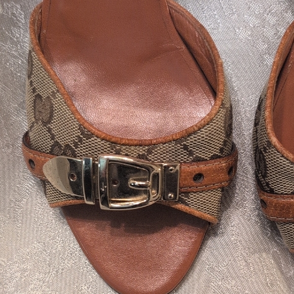 Gucci Women's Brown and Tan Kitten Heel Slides - Picture 9 of 13